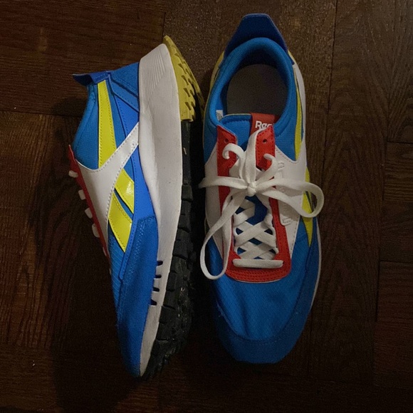 Blue Reebok Legacies - Picture 2 of 4